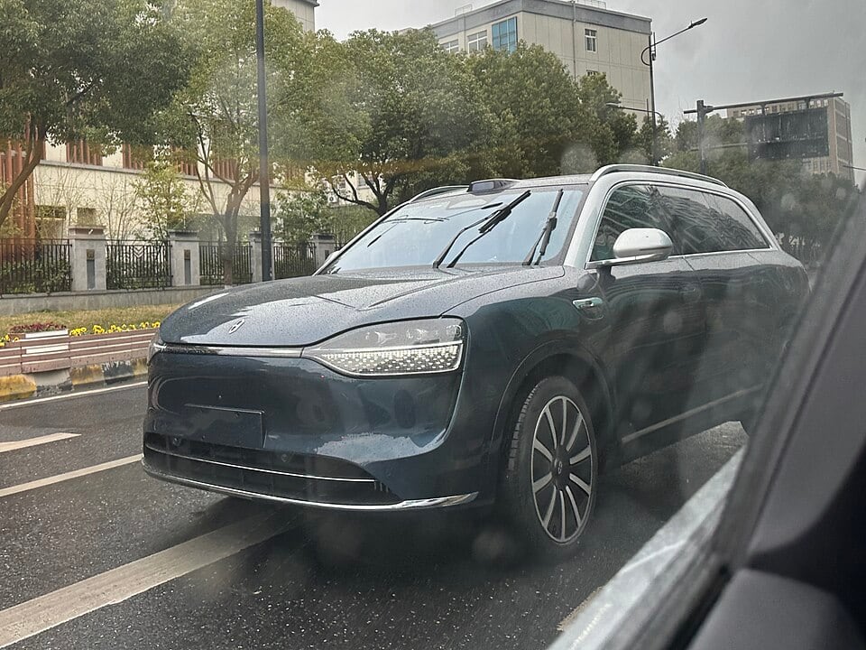100 kWh
