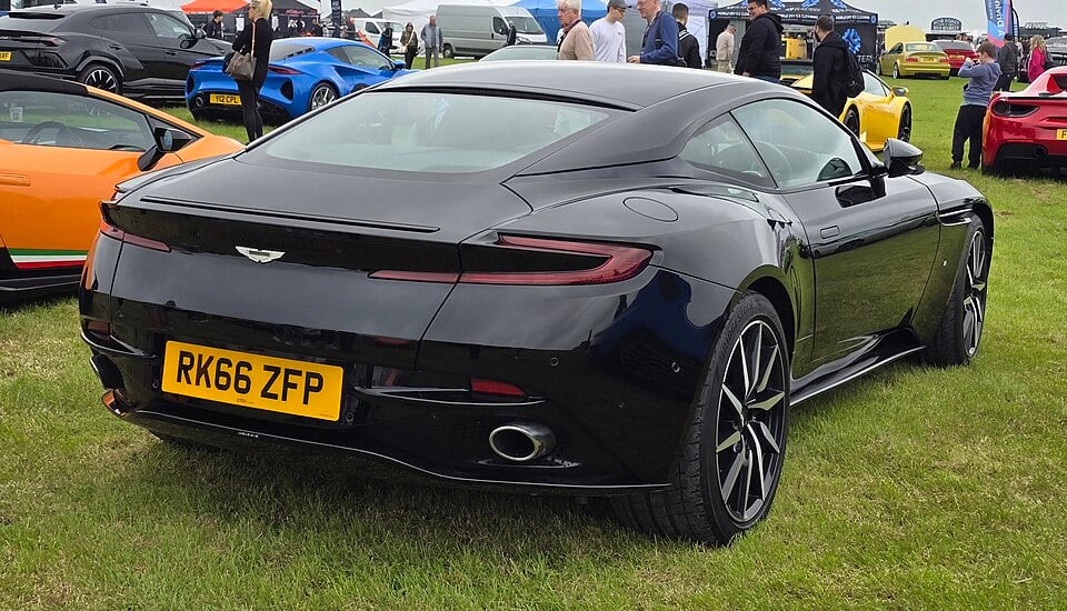 5.2 V12