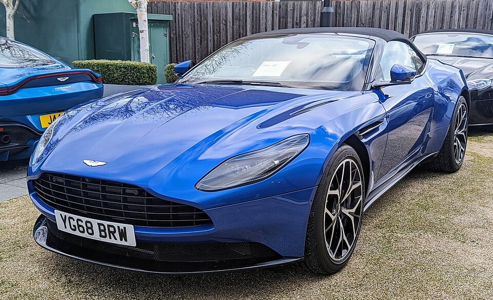 Aston Martin DB11 Volante