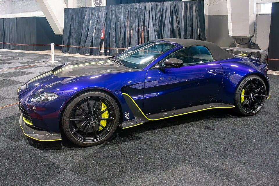 5.2 V12