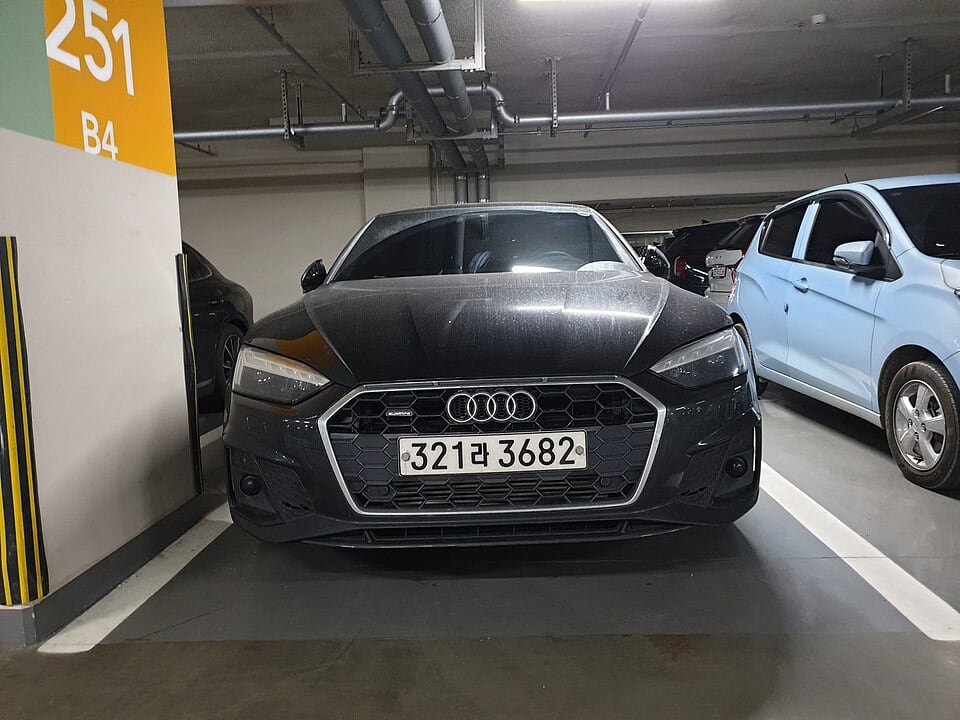 Audi A5 Coupe (F5)