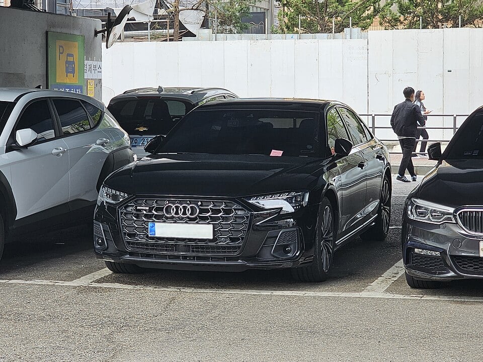 Audi A8 (D5) · Mallipäivitys 2021