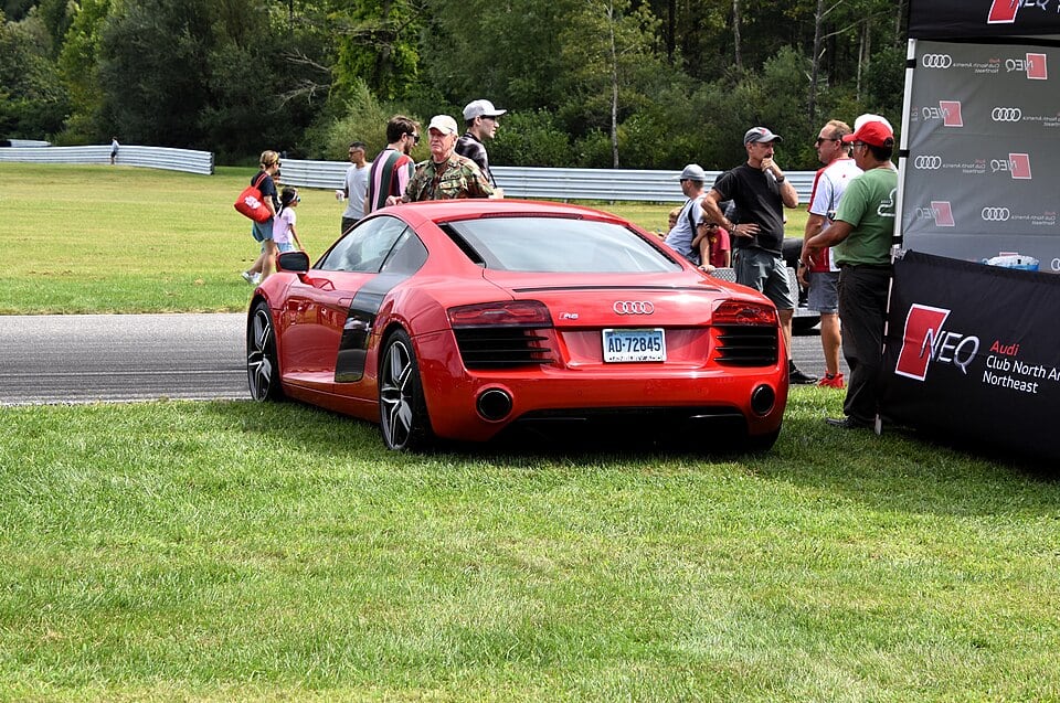 Audi R8 Coupe (42)