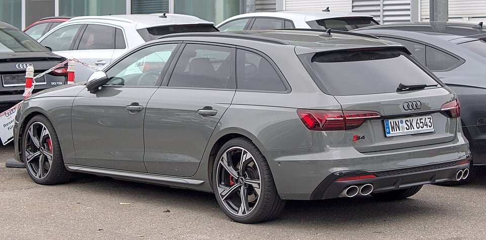 Audi S4 Avant (B9)