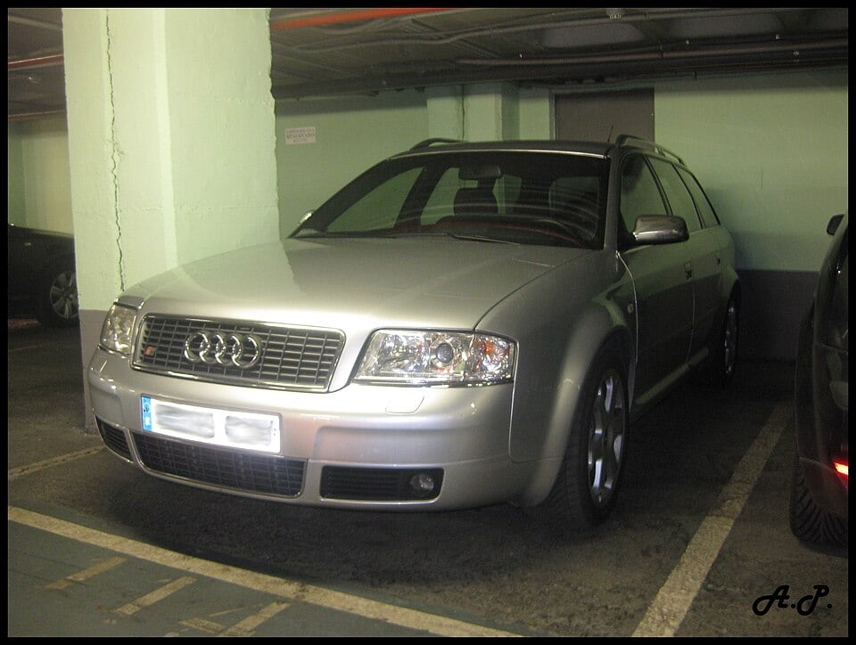 Audi S6 Avant (4B/C5)