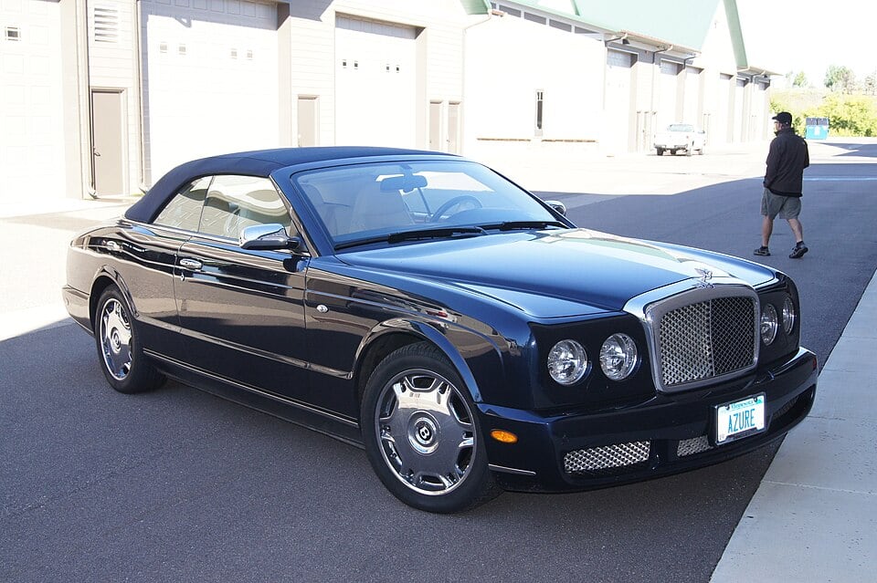 6.7 i V8