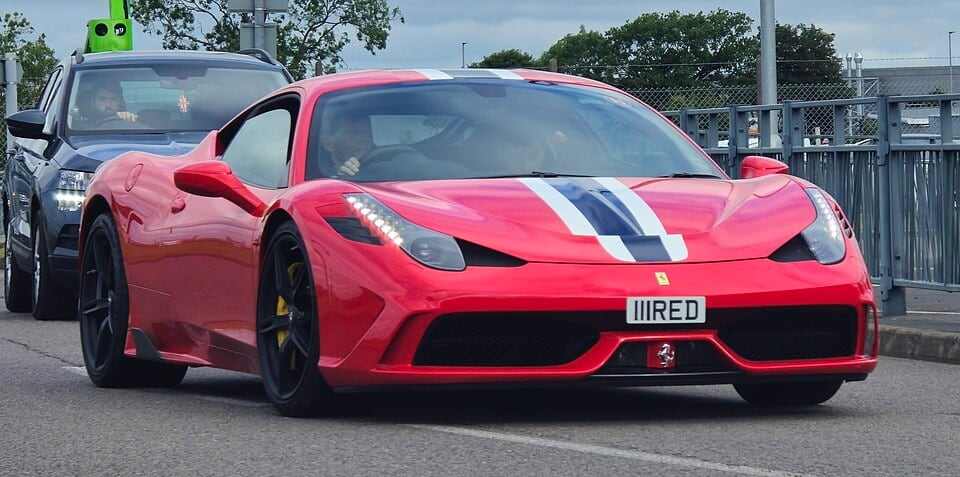 4.5 V8