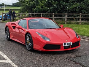 3.9 V8