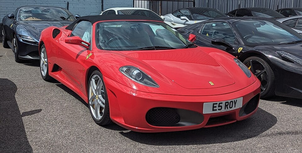 4.3 i V8 32V