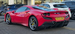 3.9 V8