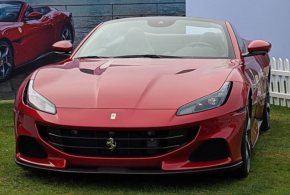 3.9 V8