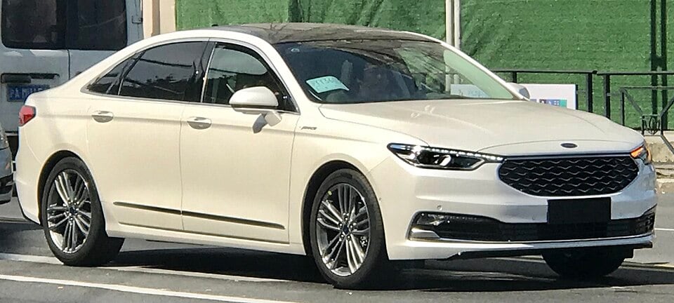 Ford Taurus VII