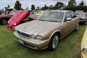 XJ (X350)