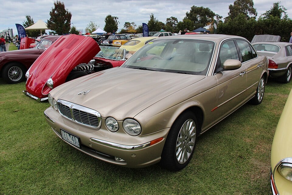 4.2 V8 32V