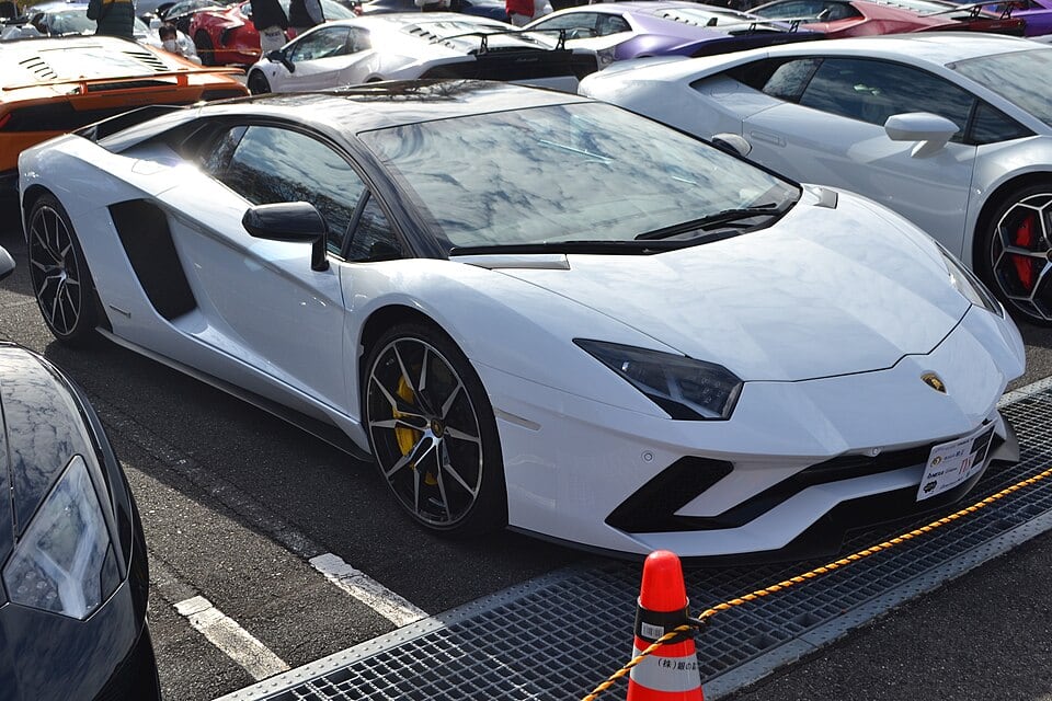 6.5 V12