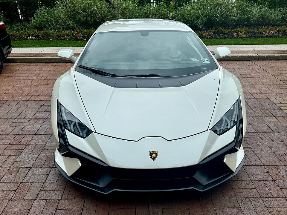 5.2 V10