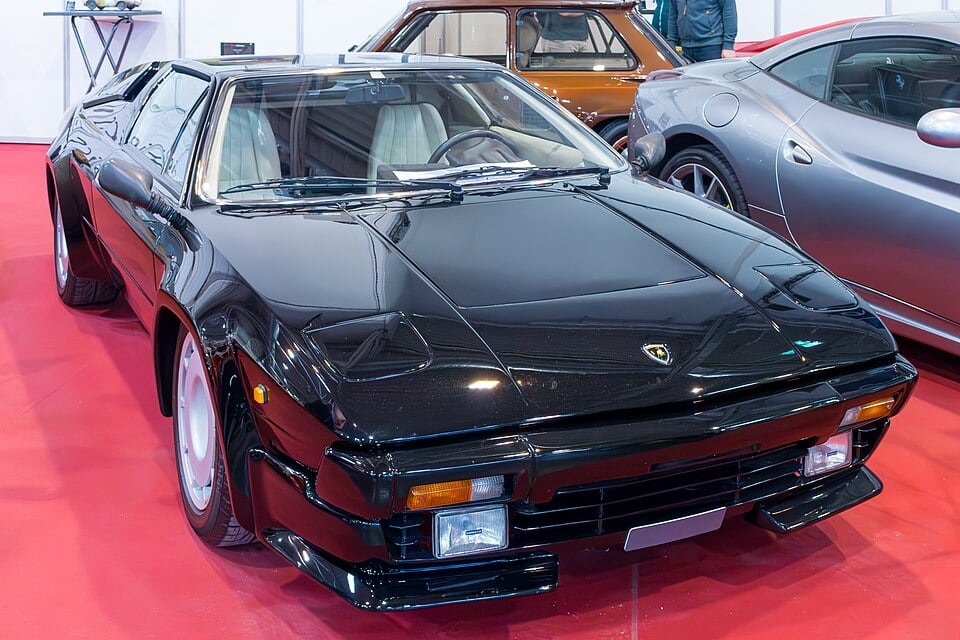 P 350 V8