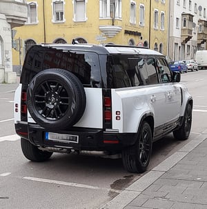 Defender 130 (L663)