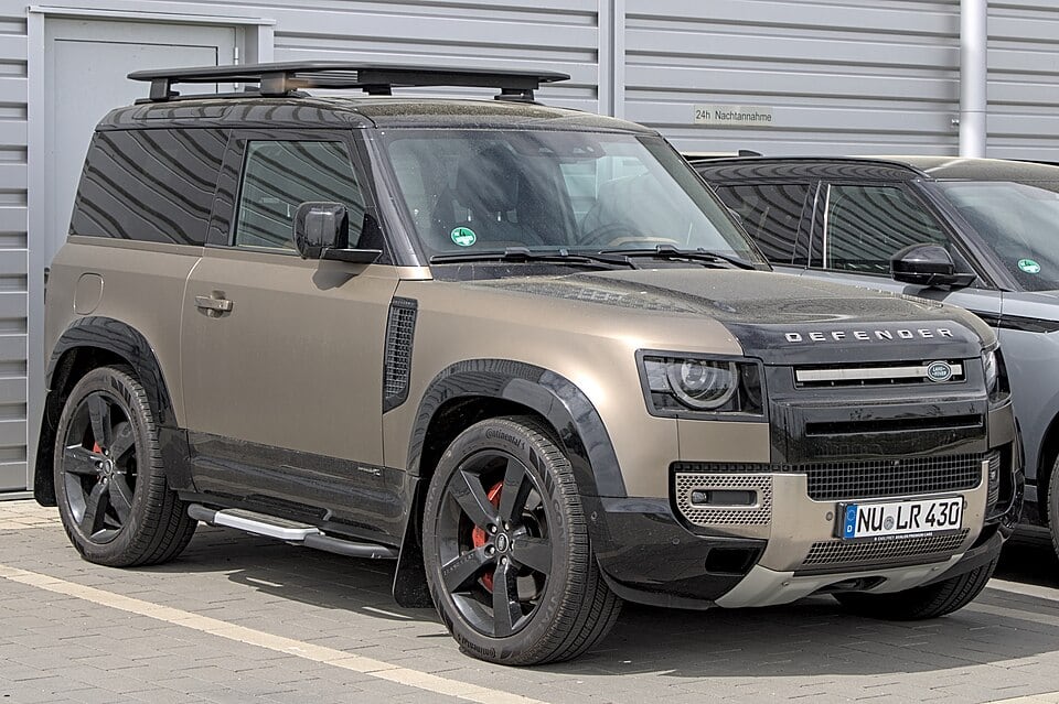 Land Rover Defender 90 (L663)