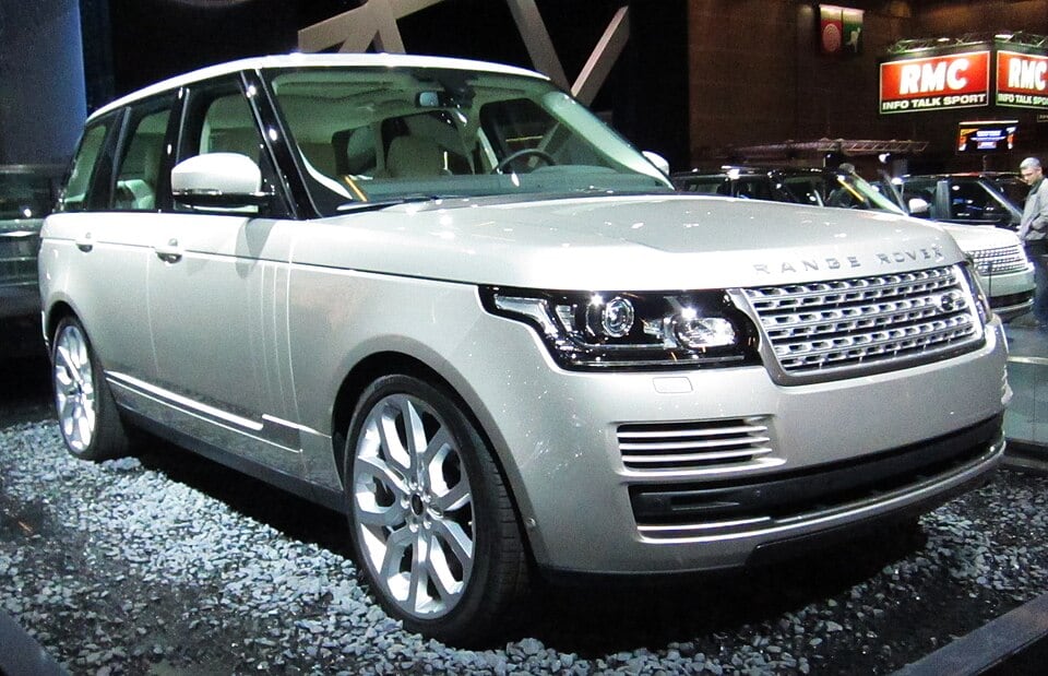 4.4 V8