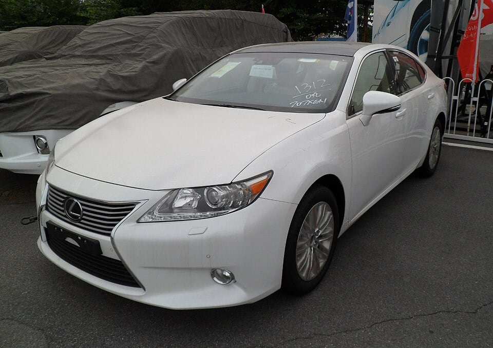 Lexus ES VI (XV60) · Restyling 2015