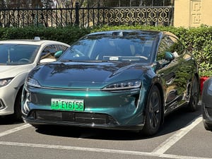 R7