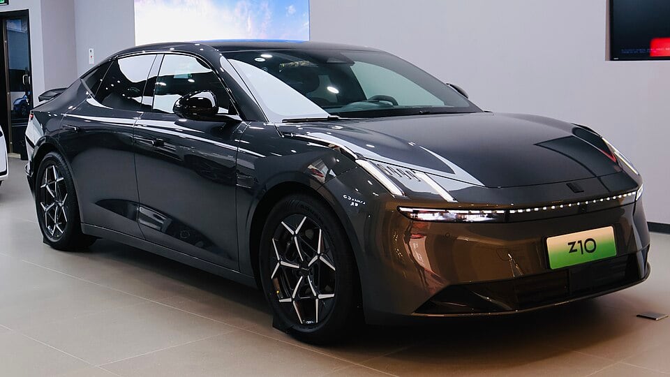 Lynk & Co Z10