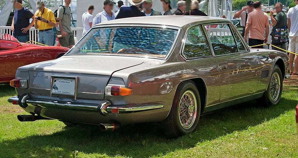 4.7 V8