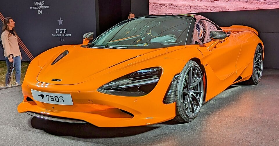 4.0 V8