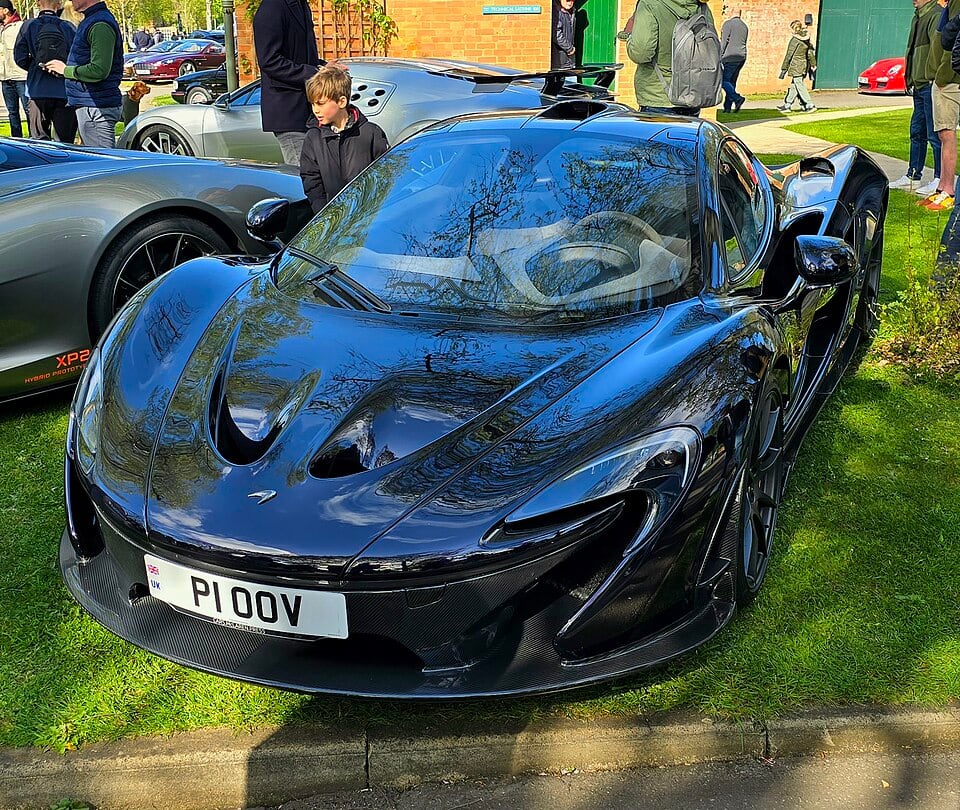 P1 V8