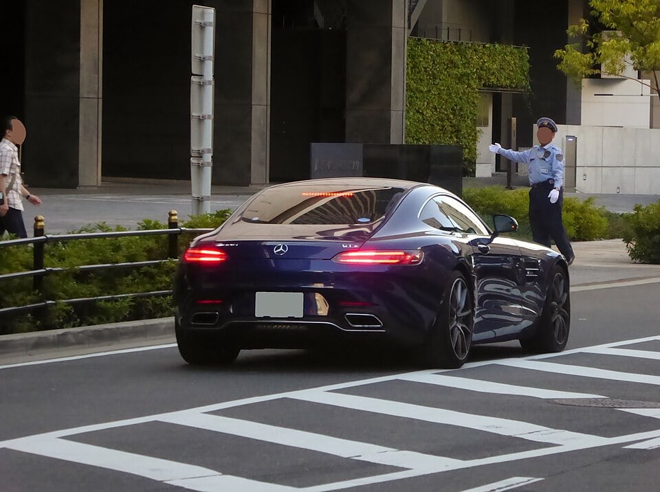 S 4.0 V8