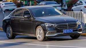 E 200