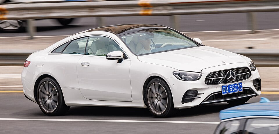 E 200