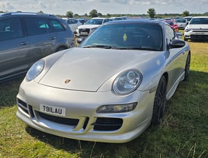 911 (996)