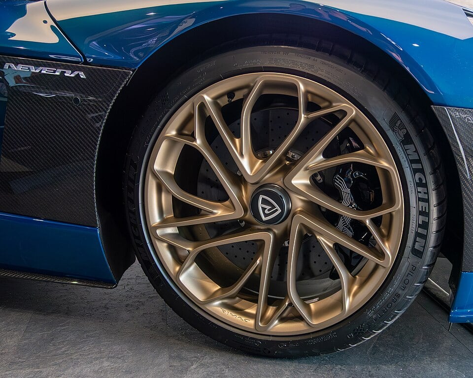 120 kWh