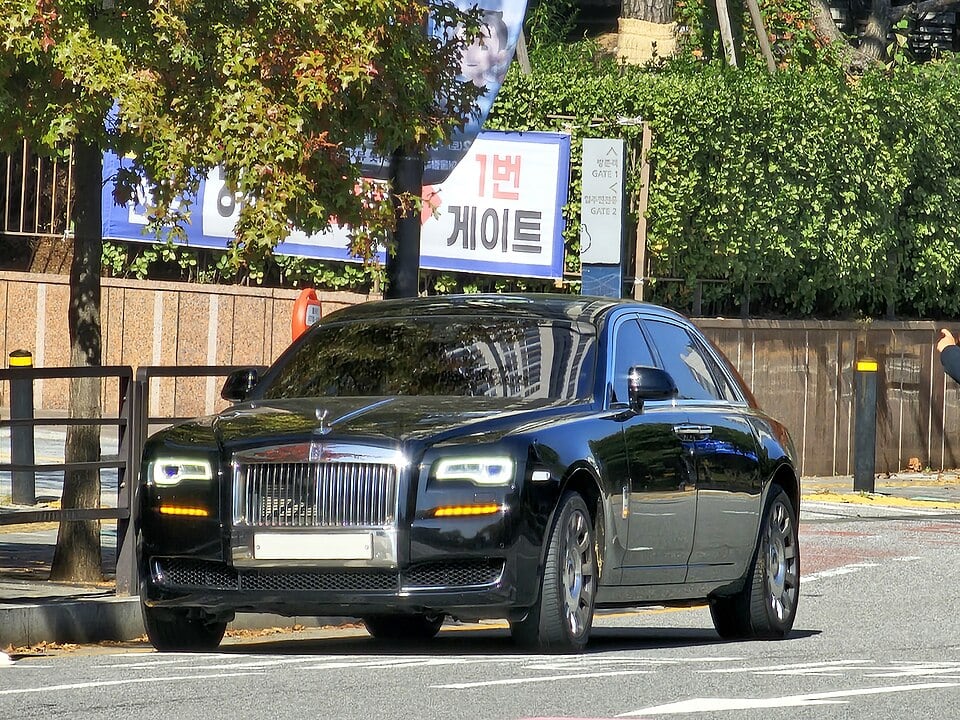 6.6 V12