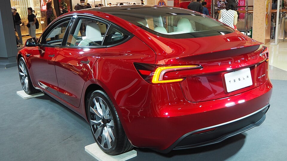 Tesla Model 3 Highland · Facelift 2023