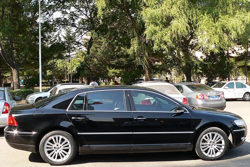 4.2 V8