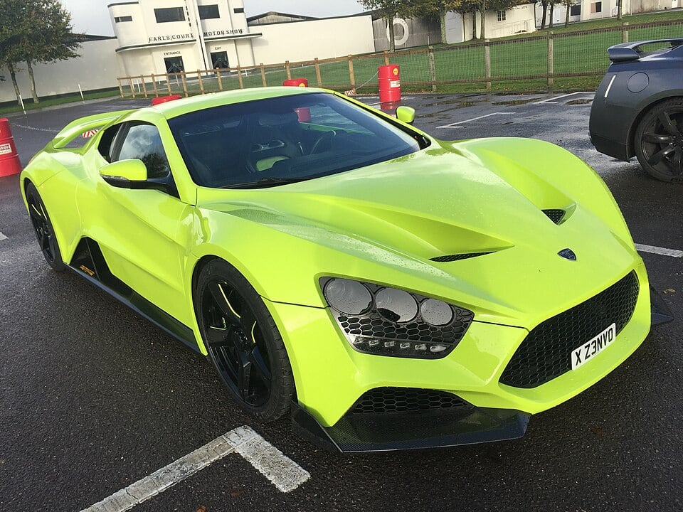 5.8 V8